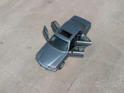 Usata Mercedes S300 SE 188 CV (138 kW) 1990 Grigio Berlina