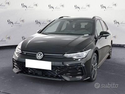 Usata VW Golf VIII R-line 150 CV (110 kW) 2025 Nero Station wagon