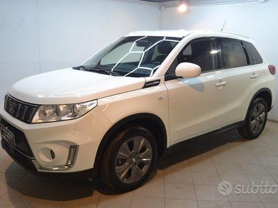 Usata Suzuki Vitara 112 CV (82 kW) 2019 Bianco SUV