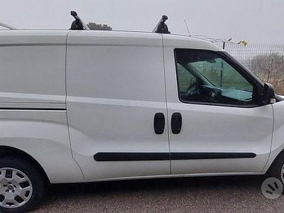 Usata Fiat Doblò 120 CV (88 kW) 2021 Bianco Monovolume