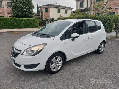 Begagnad Opel Meriva 120 HK (88 kW) 2017 Vit Minibuss