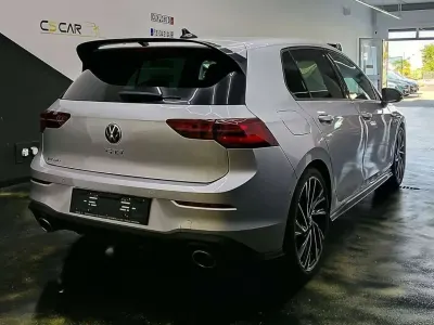 Usata VW Golf VIII GTI Clubsport 300 CV (220 kW) 2023 Argento Berlina
