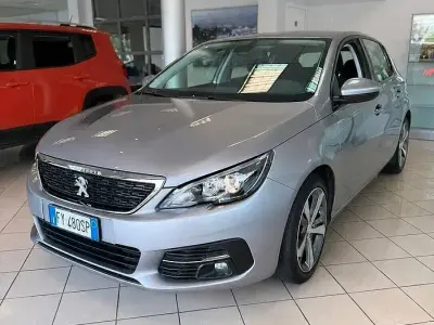 Usata Peugeot 308 Active 177 CV (130 kW) 2019 Grigio Berlina