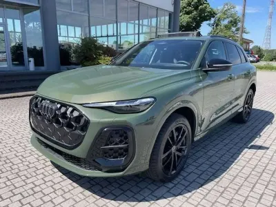 Nuova Audi Q5 S-Line 204 CV (150 kW) 2026 Verde district SUV