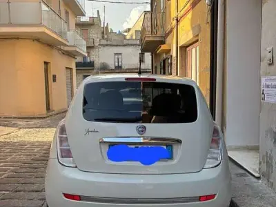 Usata Lancia Ypsilon 60 CV (44 kW) 2008 Utilitaria