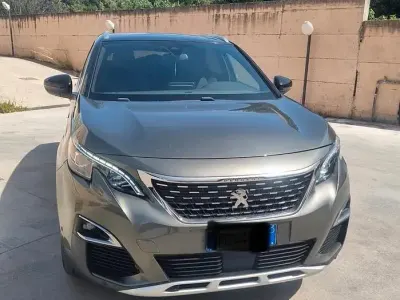 Usata Peugeot 3008 120 CV (88 kW) 2018 Grigio SUV