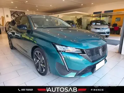 Begagnad Peugeot 308 SW Allure 131 HK (96 kW) 2022 Grön Kombi