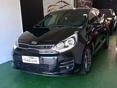 Usata Kia Rio 86 CV (63 kW) 2016 Nero Utilitaria