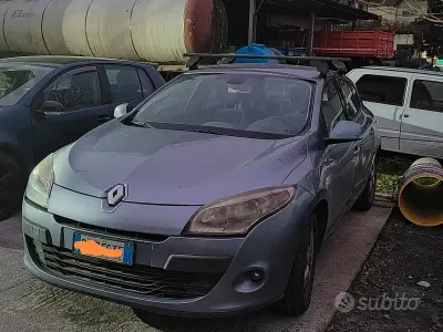 Usata Renault Mégane III 110 CV (80 kW) 2009 Grigio Berlina
