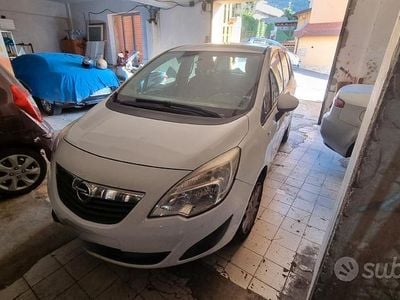 Usata Opel Meriva 120 CV (88 kW) 2012 Bianco Monovolume