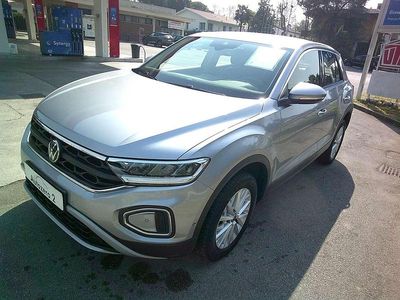 Usata VW T-Roc Life 110 CV (80 kW) 2023 Grigio SUV