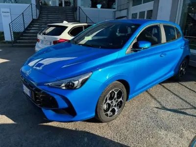 Usata MG MG3 Comfort 116 CV (85 kW) 2025 Blu/azzurro Utilitaria
