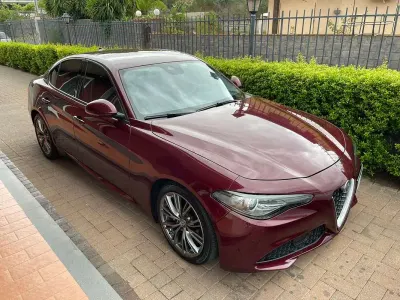 Usata Alfa Romeo Giulia Super 150 CV (110 kW) 2017 Berlina