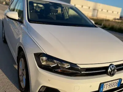 Usata VW Polo 80 CV (58 kW) 2019 Bianco Utilitaria