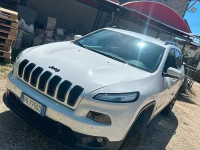 Usata Jeep Cherokee Night Eagle 185 CV (136 kW) 2018 Bianco SUV
