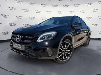 Usata Mercedes GLA200 Edition 136 CV (100 kW) 2019 Nero SUV