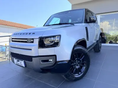 Usata Land Rover Defender HSE Dynamic 199 CV (146 kW) 2021 Argento SUV