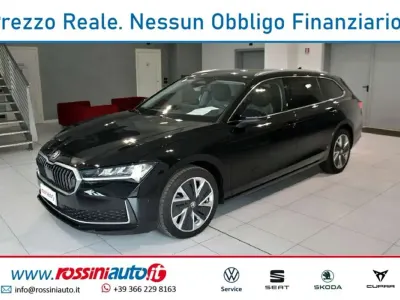 Usata Skoda Superb Lounge 150 CV (110 kW) 2024 Nero ebano Station wagon