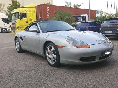Usata Porsche 986 Boxster 252 CV (185 kW) 2000 Argento Cabrio