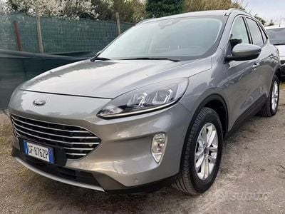 Usata Ford Kuga 120 CV (88 kW) 2021 Grigio SUV