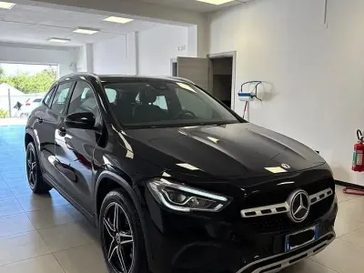 Usata Mercedes GLA200 Premium 150 CV (110 kW) 2023 Nero SUV