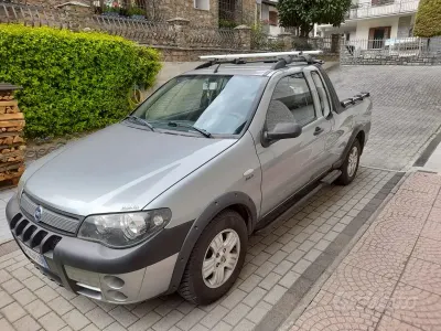 Usata Fiat Strada 2007 Grigio Pick-up