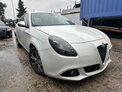 Usata Alfa Romeo Giulietta 105 CV (77 kW) 2010 Bianco Utilitaria