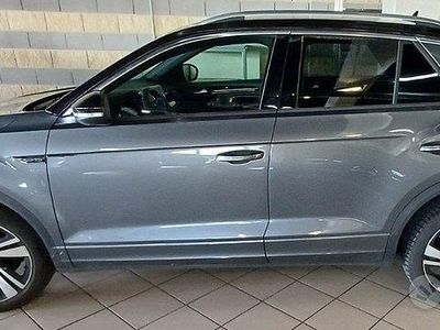 Usata VW T-Roc R-line 150 CV (110 kW) 2022 Grigio scuro SUV