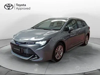 Usata Toyota Corolla Style 122 CV (89 kW) 2022 Grigio Station wagon