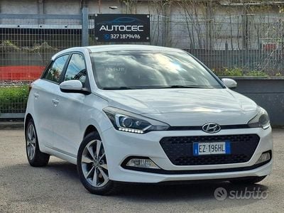 Usata Hyundai i20 Style 75 CV (55 kW) 2015 Bianco Berlina