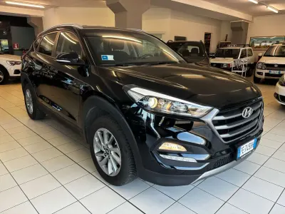 Usata Hyundai Tucson Comfort 116 CV (85 kW) 2016 Grigio SUV