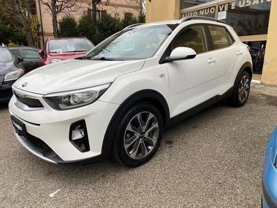 Usata Kia Stonic Style 97 CV (71 kW) 2020 Bianco SUV