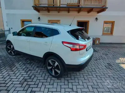 Usata Nissan Qashqai 110 CV (80 kW) 2017 Bianco SUV