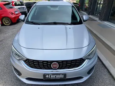 Usata Fiat Tipo Opening Edition 120 CV (88 kW) 2016 Argento Berlina