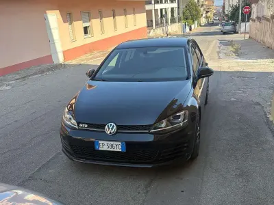 Usata VW Golf VII Highline 105 CV (77 kW) 2013 Nero Berlina