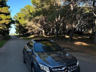 Usata Mercedes GLA200 Premium 136 CV (100 kW) 2018 Grigio SUV