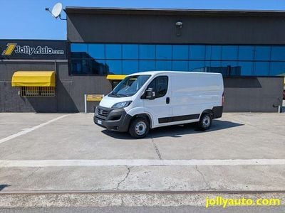 Usata Fiat Ducato 120 CV (88 kW) 2022 Bianco / pastello Furgone