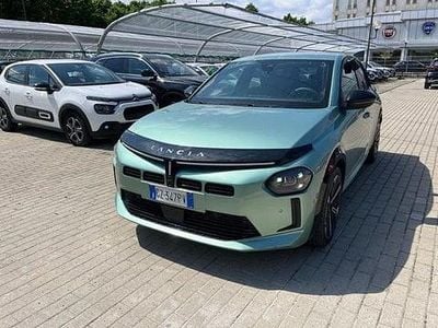 Usata Lancia Ypsilon 110 CV (80 kW) 2025 Verde Utilitaria