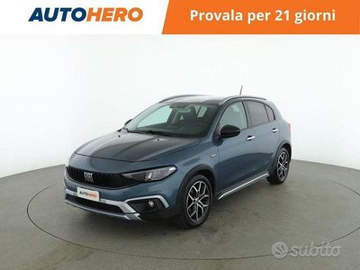 Usata Fiat Tipo Cross 101 CV (74 kW) 2021 Verde Berlina