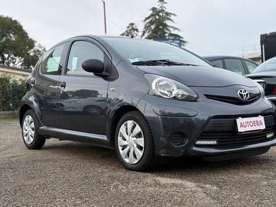Usata Toyota Aygo Cool 68 CV (50 kW) 2014 Bianco Utilitaria