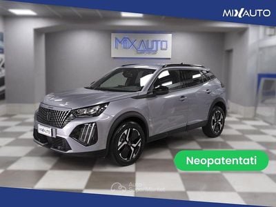 Usata Peugeot 2008 Allure 102 CV (75 kW) 2025 Gray SUV