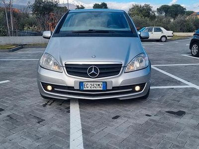Usata Mercedes A180 Elegance 108 CV (79 kW) 2009 Grigio Berlina