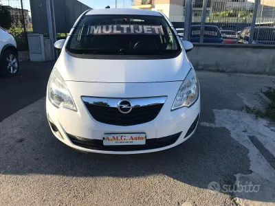 Usata Opel Meriva Cosmo 95 CV (69 kW) 2013 Bianco Monovolume