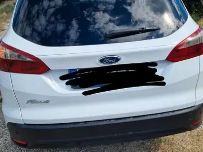 Usata Ford Focus Individual 115 CV (84 kW) 2014 Bianco Station wagon