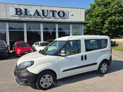 Usata Fiat Doblò Easy 105 CV (77 kW) 2022 Bianco Monovolume