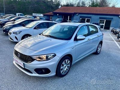 Occasion Fiat Tipo 95 ch (69 kW) 2017 Gris Berline