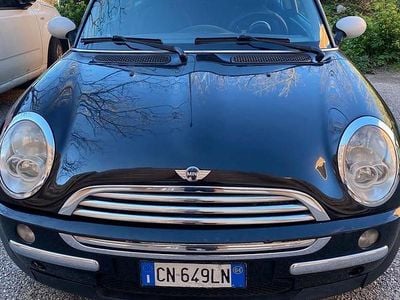 Usata Mini Cooper 75 CV (55 kW) 2004 Nero Utilitaria