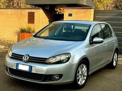 Usata VW Golf VI Highline 101 CV (74 kW) 2010 Argento Utilitaria