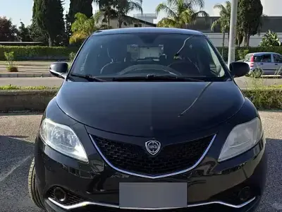 Usata Lancia Ypsilon