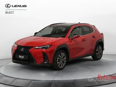 Usata Lexus UX 183 CV (134 kW) 2023 Rosso SUV